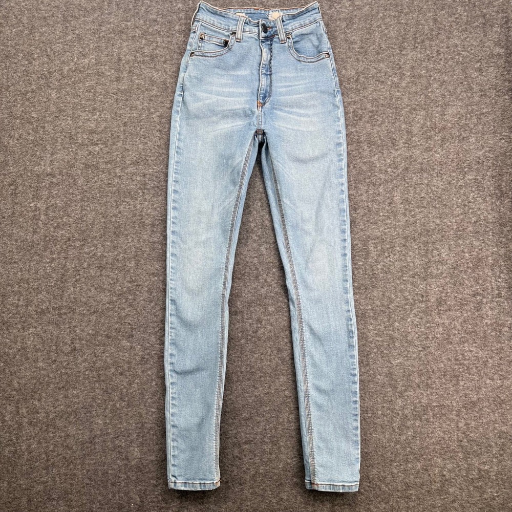 Brandy Melville Tilden High Rise Skinny Jeans Light Wash Blue Studded Size 24 IT
